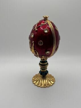Faberge Red Guilloche Enamel Jeweled Egg Franklin Mint Royal Crown Surprise